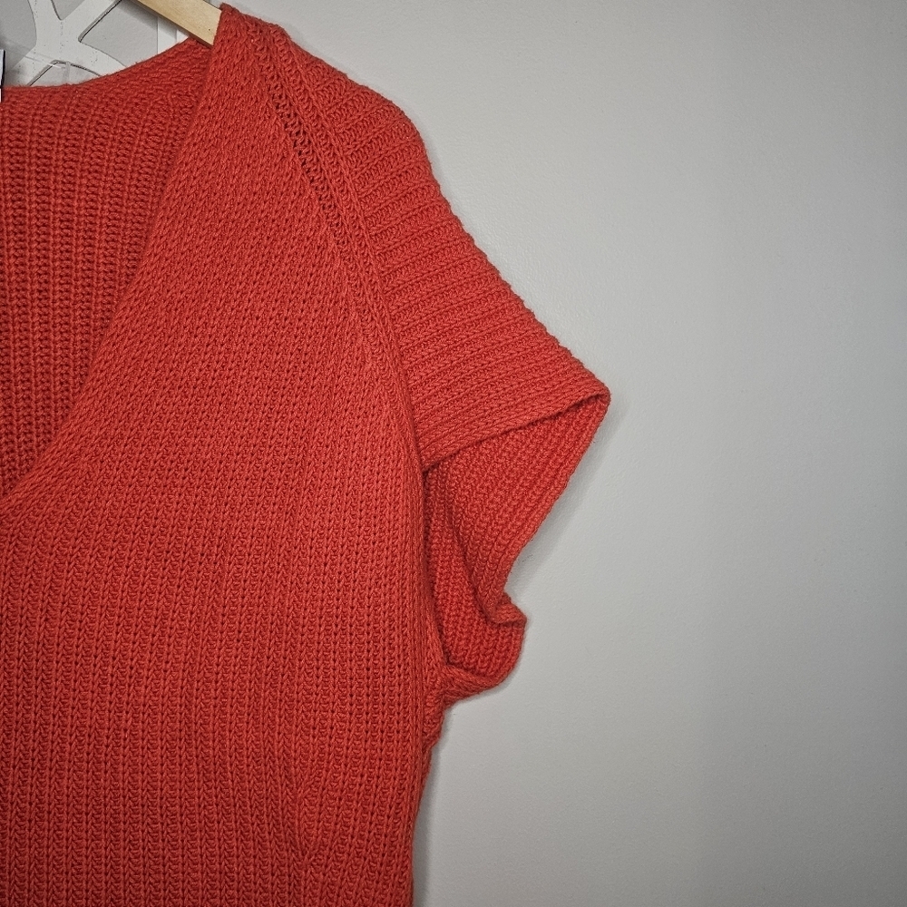 CAbi Ruby Slouchy Pullover Oversized Ribbed Knit V-Neck Dolman Sleeve Sweater - Picture 5 of 15